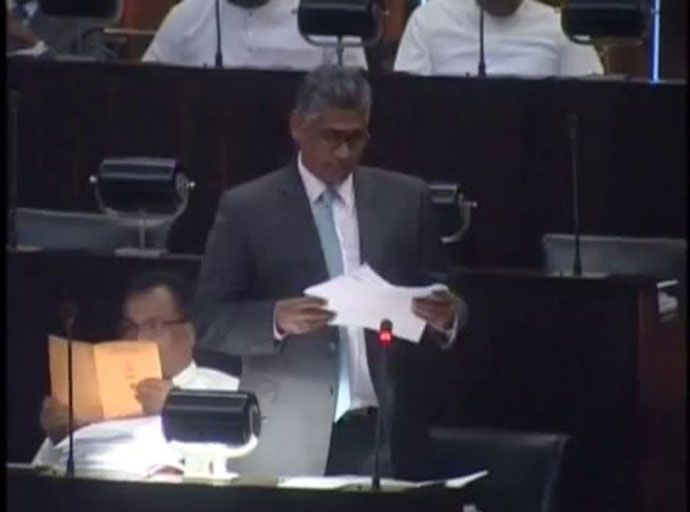 ෆයිසර් මුස්තාෆා, පදිංචිකරුවන් ආරක්ෂා කිරීමේ පනතට එරෙහි වෙයි