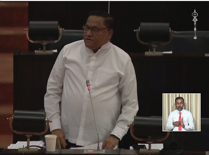 හදිසි නීතිය පැනෙව්වෙ පවතින ආපදා කළමනාකරණ පනත ප්‍රමාණවත් නොවන නිසා - අමාත්‍ය විජිත හේරත්