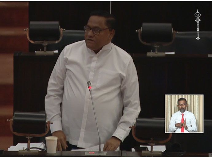 හදිසි නීතිය පැනෙව්වෙ පවතින ආපදා කළමනාකරණ පනත ප්‍රමාණවත් නොවන නිසා - අමාත්‍ය විජිත හේරත්