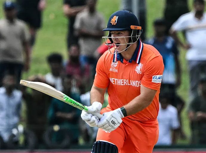 නෙදර්ලන්තයෙන් පාකිස්තානයට ලකුණු 148ක ඉලක්කයක්