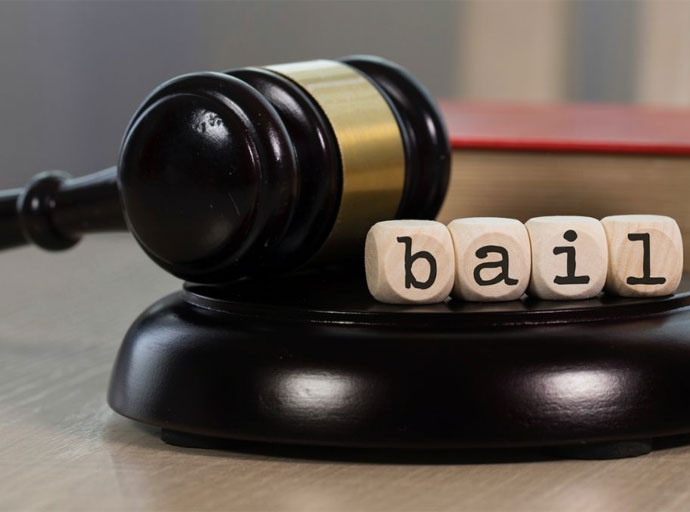 කෙහෙළිය රඹුක්වැල්ල ගේ ඥාතියාට සහ සැකකාර ව්‍යාපාරිකයාට ඇප