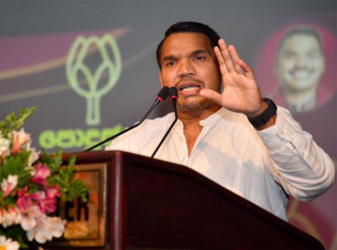 දවසේ වෙඩිල්ල නැවැත්තුවා කියලා කිවුවා; දැන් ජනාධිපති ගෙ ගෙදර ළඟත් ඝාතන සිදුවෙනවා - නාමල් රාජපක්ෂ