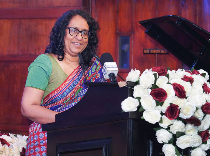 ආචාර්ය වික්ටර් රත්නායක අපේ රටේ සංගීත ක්ෂේත්‍රයට ඉටුකළේ වචනවලින් කියා නිම කළ නොහැකි සේවයක් - අග්‍රාමාත්‍ය හරිනි අමරසූරිය