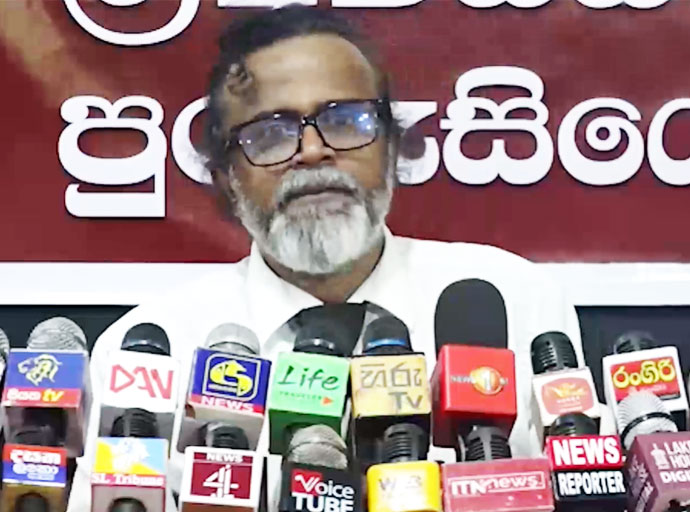 මගේ දරුවන්ට තාත්ත නැති වුනත් මේ හෙළිදරව්ව කරනවා - කැළුම් අමරසිංහ
