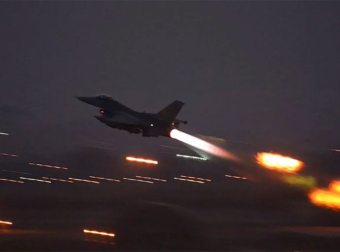 තුර්කි ගුවන් හමුදාවේ යානයක් කඩා වැටෙයි: නියමුවා ජීවිතක්ෂයට