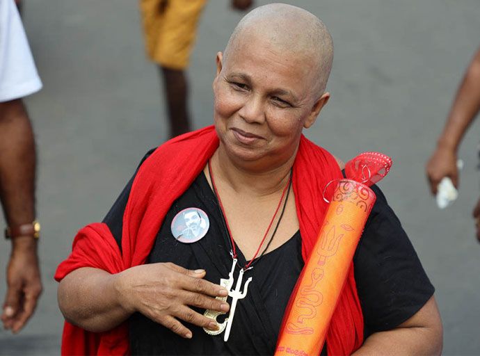 මම මේ රටේ කාන්තාවක් නෙවෙයි ද...? - සන්ධ්‍යා එක්නැළිගොඩ, ආණ්ඩුවේ පාර්ලිමේන්තු නියෝජිතවරියන් ගෙන් විමසන්නී ය