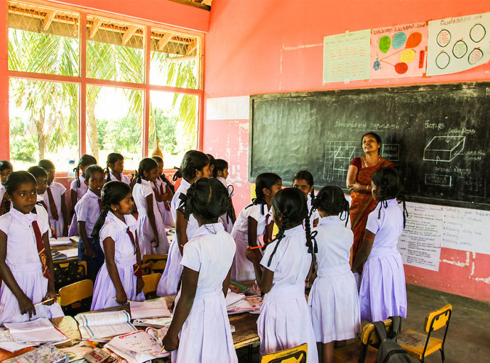 සෑම බදාදා දිනකම පාසල් නිවාඩු