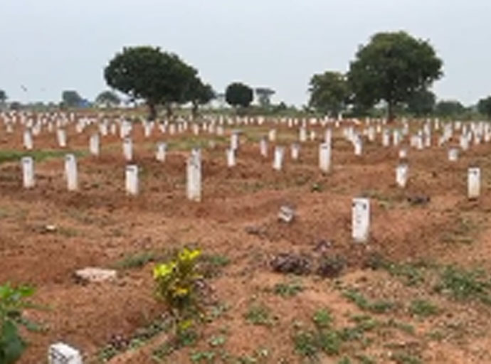 කෝරෝනා තත්ත්වය මත ඔට්ටමාවඩි මිහිදන් වුවන්ගේ සොහොන් කොත් වෙත යෑමට ප්‍රවාහන පහසුකම් ඉල්ලු යෝජනාව සම්මත යි