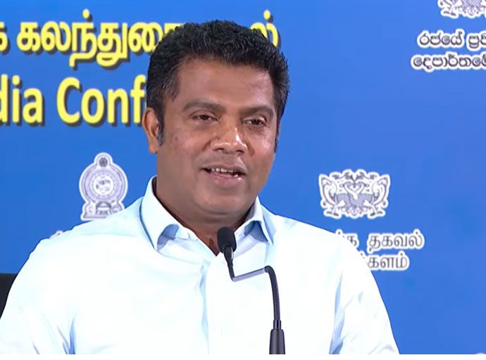 ‘ ඉන්ධන සහ විදුලිය අරපිරිමැස්මෙන් භාවිතා කරන්න’ – රජය ජනතාවගෙන් ඉල්ලයි