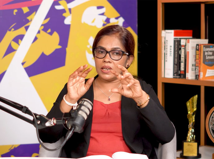 ලංකාව කියන්නෙ දැක්මක් නැති රටක් - මහාචාර්ය රේණුකා හේරත් (වීඩියෝ)