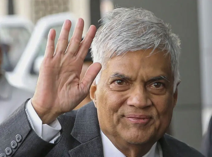 රනිල් කොලම - ඉදිරි දින දහය ඇතුළත රනිල් නැවත ලංකාවට