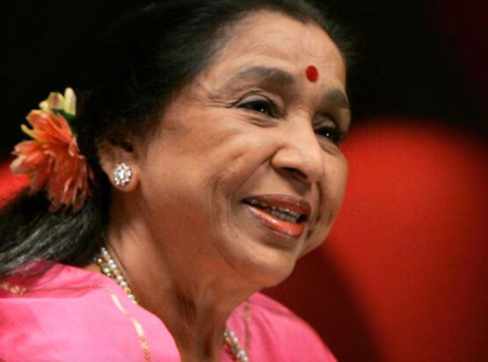 ප්‍රවීණ ඉන්දීය ගායන ශිල්පිනී ආශා බෝස්ලේ අභාවප්‍රාප්ත වෙයි...