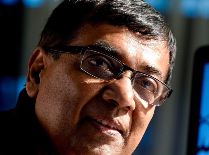 මුහුණෙන් ගීත ගැයීම....