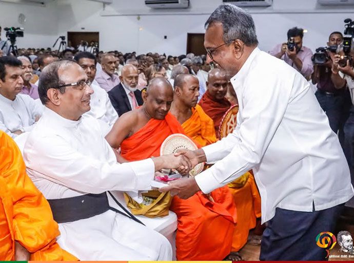 ආචාර්ය කැමිලස් ප්‍රනාන්දු පියතුමන්ට මොක්සුව...! - ඉමිතියාස් බාකිර් මාකාර්