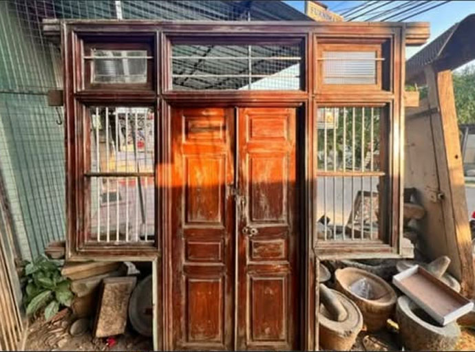 අමුතු සංහිඳියාව; "ජැෆ්නා ඩෝස් ඇන්ඩ් වින්ඩෝස්''