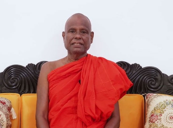 අටමස්ථානාධිපති පල්ලේගම හේමරතන, 15 හැවිරිදි දැරියක බරපතළ ලිංගික හිංසනයට ලක්කිරීමේ සිද්ධියේ සැකකරුවකු ලෙස නම් කරයි