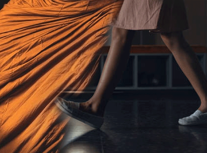 කවර වස්ත්‍රයෙන් වැසුවත් සලිතය පිරිමි ඇඟ