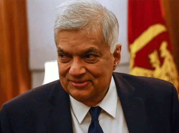 රනිල් කොලම - රනිල්, ජනපතිට නීතිය උගන්වයි