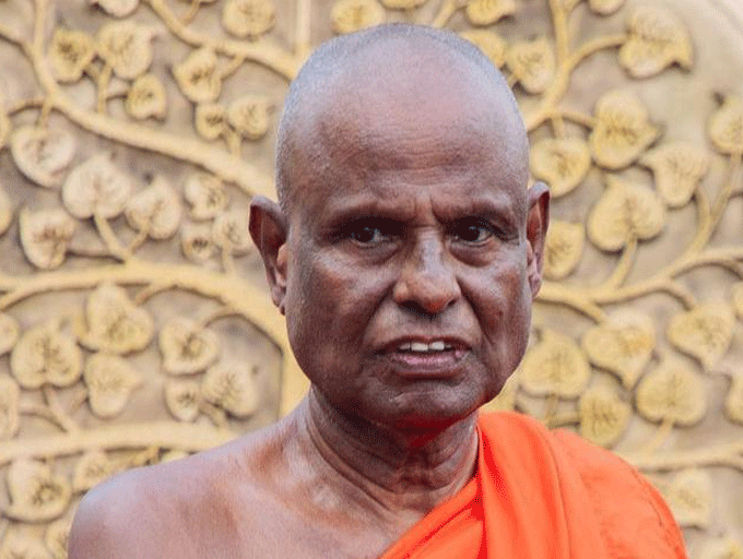 හේමරතන චීවරධාරියාට ඇප දුන්නේ ඇයි...?