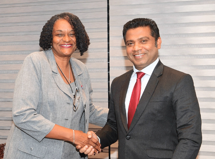 සෞඛ්‍ය හා ජනමාධ්‍ය අමාත්‍යවරයා සහ මෙරට කියුබානු තානාපතිවරිය අතර සාකච්ඡාවක්