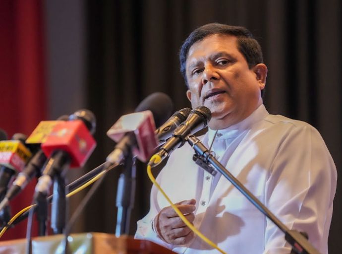 දැනටමත් රට වැටිල ඉවරයි - වජිර අබේවර්ධන