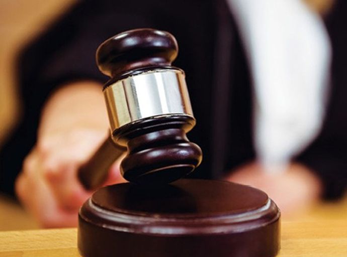 බලශක්ති අමාත්‍යවරයා ඇතුළු අමාත්‍යවරුන් තිදෙනෙක් ලෙස පෙනී සිටි සැකකරුට ඇප