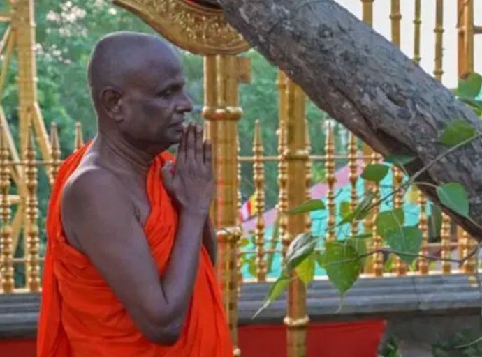 DNA පරීක්ෂණයට කලින් පල්ලේගම හිමිට අටමස්ථානයේ විශේෂ ආශීර්වාද පූජාවක් සිදු කරලා - (News Center වීඩියෝවක්)