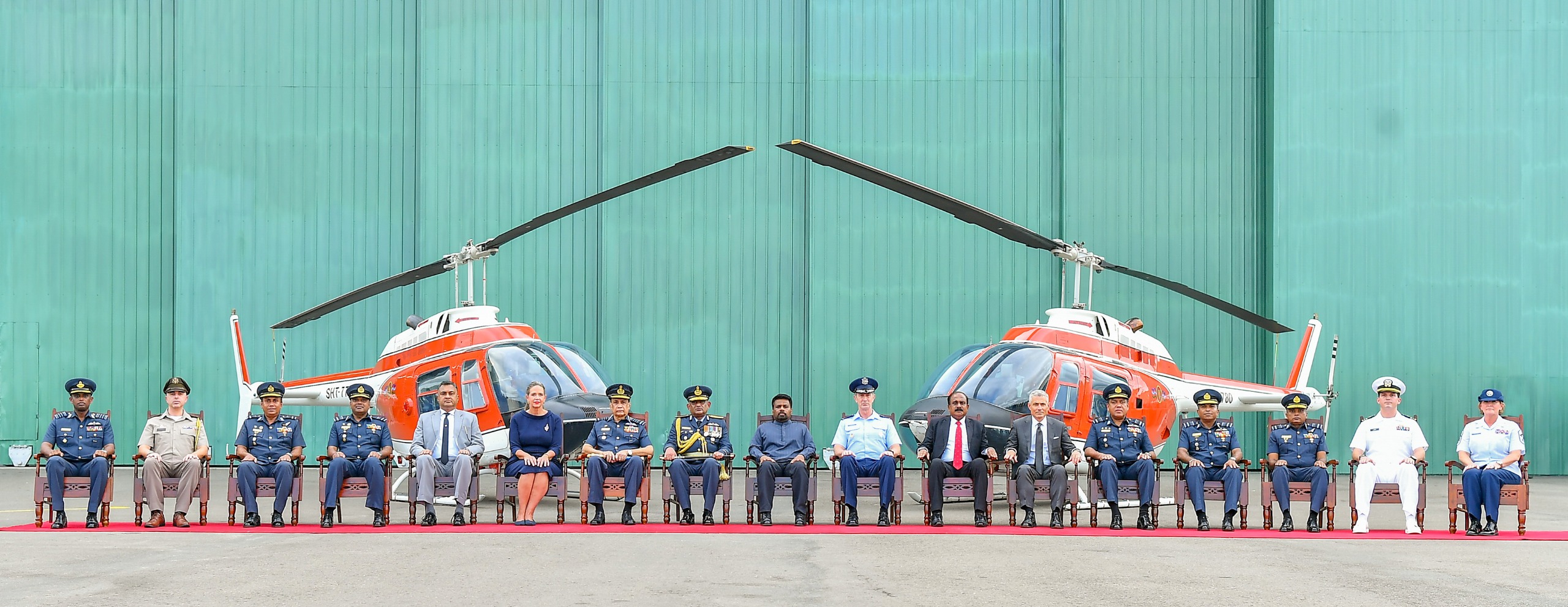handovering US Helicopters 14