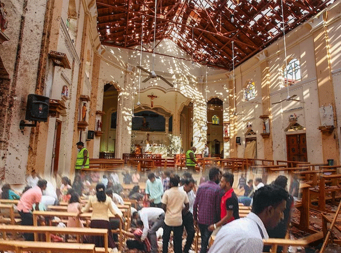 වසර හයකට පසු: පාස්කු ඉරිදා සංහාරය, කුමන්ත්‍රණ චෝදනා සහ යුක්තිය සොයා යෑම; ප්‍රශ්නවලින් වැසී ගිය අඳුරු සංවත්සරයක්