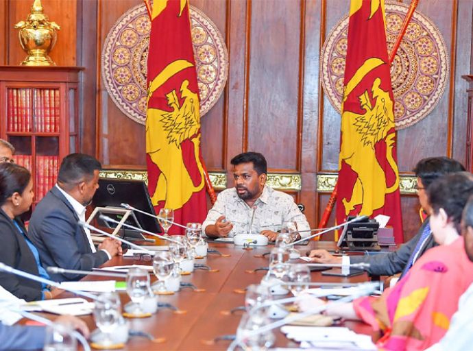 ජනපති සහ තොරතුරු තාක්ෂණ, විදුලි සහ ඉලෙක්ට්‍රොනික ක්ෂේත්‍රවල ප්‍රමුඛ පෙළේ ආයෝජකයින් අතර හමුවක්