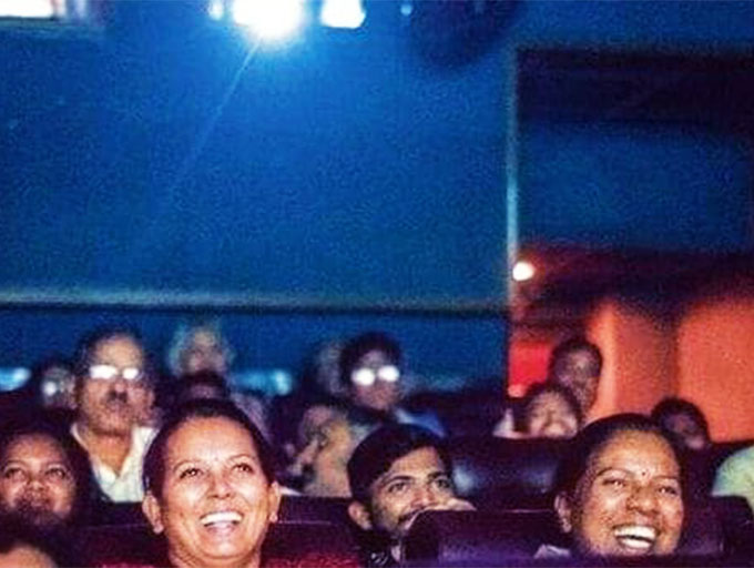 චිත්‍රපට ශාලා ඉදිකිරීම සහ වත්මන් සිනමාව