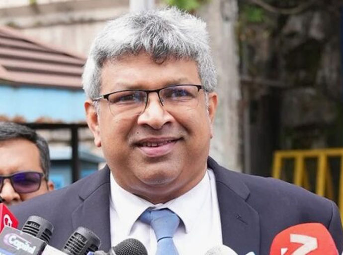 විපක්ෂයෙන්, අධිකරණ අමාත්‍ය හර්ෂණ නානායක්කාරට එරෙහි ව විශ්වාසභංගයක්
