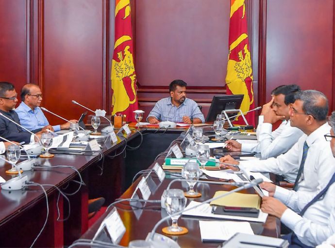 ජනපති, වරාය සහ සිවිල් ගුවන් සේවා අමාත්‍යාංශයට අදාළ ප්‍රගතිය සොයා බලයි