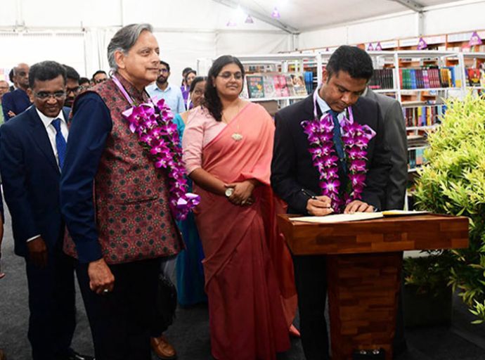 සාහිත්‍යය හුදෙක් පොත් ප්‍රදර්ශනයකට පමණක් සීමා නොකිරීම අගය කළ යුතු යි - අමාත්‍ය නලින්ද ජයතිස්ස