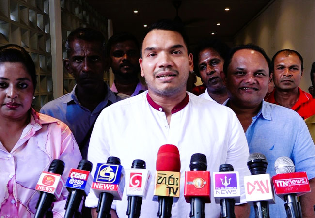 ජනපතිට ඇති ජනතා කැමැත්ත බලන්න වුවමනා ම නම් පළාත් සභා මැතිවරණය පවත්වන්න - නාමල් රාජපක්ෂ