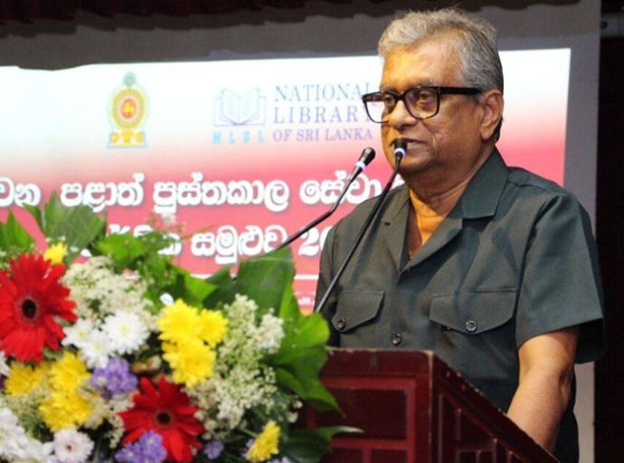 කිවියර රත්න ශ්‍රී විජේසිංහ, ජාතික පුස්තකාල හා ප්‍රලේඛන සේවා මණ්ඩලයේ සභාපති ධුරයෙන් ඉල්ලා අස්වෙයි