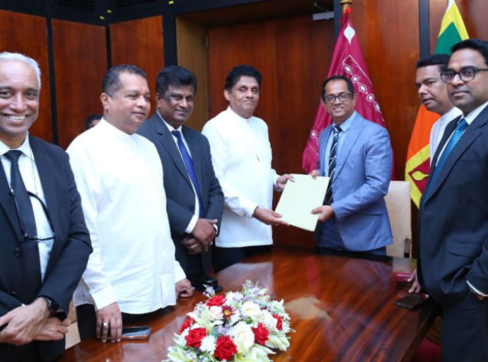 විපක්ෂ නායකවරයා ප්‍රමුඛ විපක්ෂයේ පාර්ලිමේන්තු කණ්ඩායමෙන් කතානායකවරයා වෙත ලිපියක්