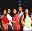 'අපේ ගෙදර ගිනි තියයි ද' - පවුලේ කතාවක් ම පමණි