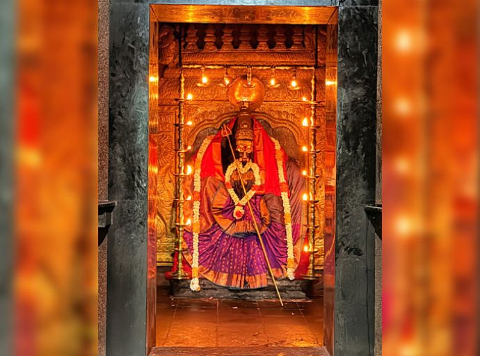 හලාවත මුන්නේශ්වරම් වාර්ෂික නිකිණි උත්සවය මෙම මස 14 වෙනිදා සිට 28 වෙනිදා දක්වා