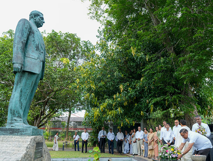 හිටපු විදේශ අමාත්‍ය ලක්ෂ්මන් කදිරගාමර් ගේ 21 වන ගුණ සමරුව
