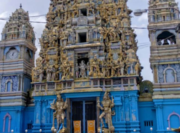 කෝවිලේ දේවාභරණ අස්ථාන ගතවීමේ සිද්ධියට එම කෝවිලේ ම ප්‍රධාන පූජකවරයාට වරෙන්තු