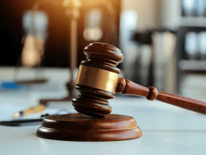 ප්‍රධාන පෙළේ වාණිජ බැංකු හතරක  කළමනාකරුවකු ඇතුලු නිලධාරීන් සිව් දෙනෙකු රිමාන්ඩ්