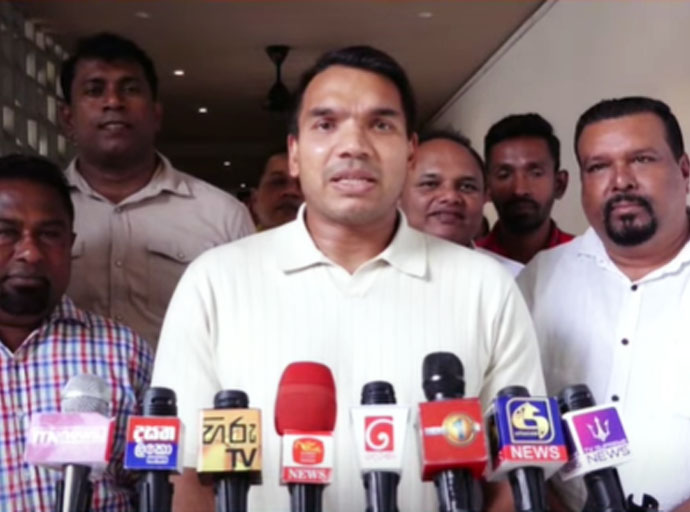 අපි මේ වෙද්දි ජනාධිපති ව කොළඹ හතේ ඒසී කාමරයෙන් මහ පාරට බස්සවා අවසන් - නාමල් රාජපක්ෂ