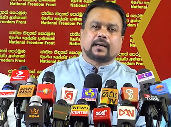  ජනපති අනුර දැන් රට වටේ යන්නේ ආයේ චුන් පාන් විකුණන්න - විමල් වීරවංශ