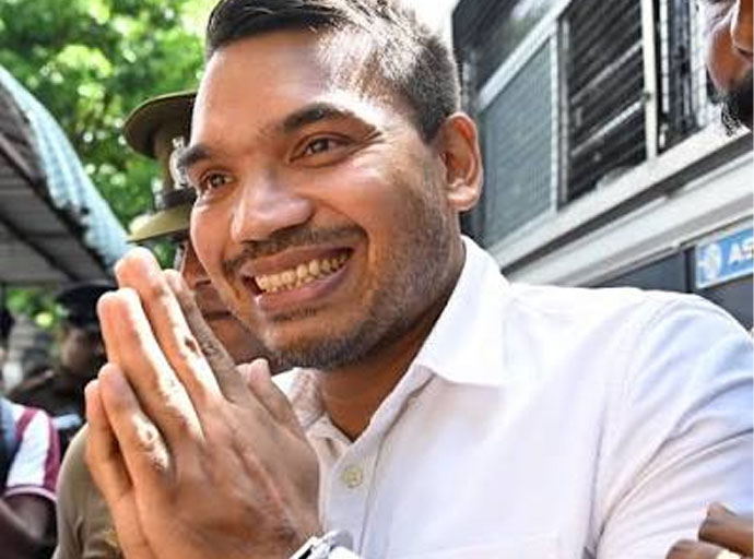නාමල් රාජපක්ෂ යළි රිමාන්ඩ්!