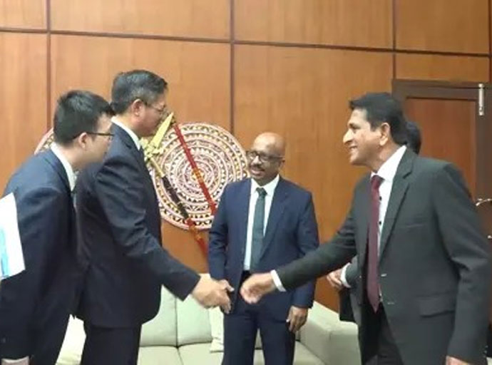 නව චීන තානාපති තරුණ කටයුතු හා ක්‍රීඩා අමාත්‍යවරයා හමුවෙයි