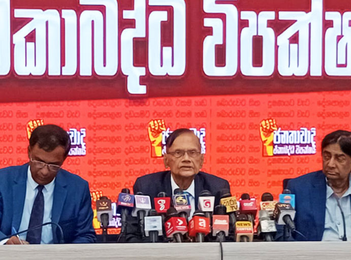 "22 වැනි සංශෝධනය අවලංගු කිරීමට අලුතින් පත්වන පාර්ලිමේන්තුවට වගකීමක් තියෙනවා" – මහාචාර්ය ජී. එල්. පිරීස්