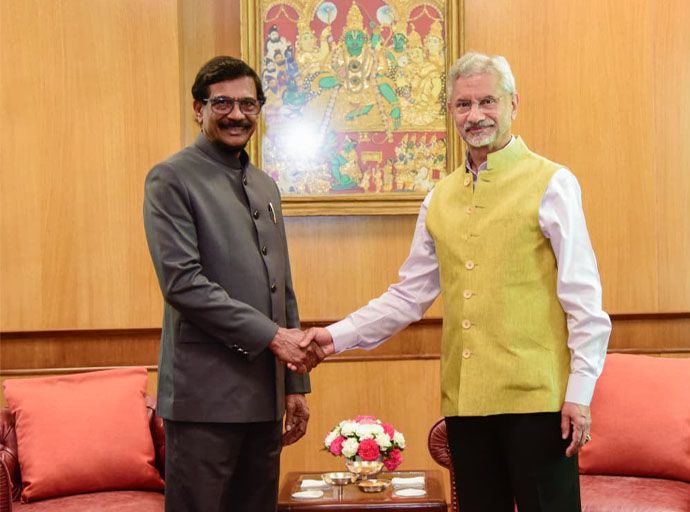ජවිපෙ ප්‍රධාන ලේකම් ඇතුළු නියෝජිත පිරිස ඉන්දීය විදේශ අමාත්‍යවරයා හමුවෙයි