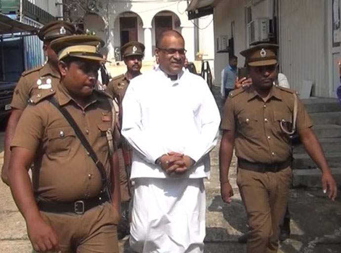 සම්බුද්ධ ශාසනයේ සම්ප්‍රදාය සුරැකුමත්, බුද්ධ චීවරයේ ගෞරවය ආරක්ෂා කිරීම වෙනුවෙන් පෙළ ගැසෙමු - විපක්ෂ නායක
