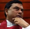 බැසිල් රාජපක්ෂට එරෙහිව ජාත්යන්තර රතු වරෙන්තුවක්!